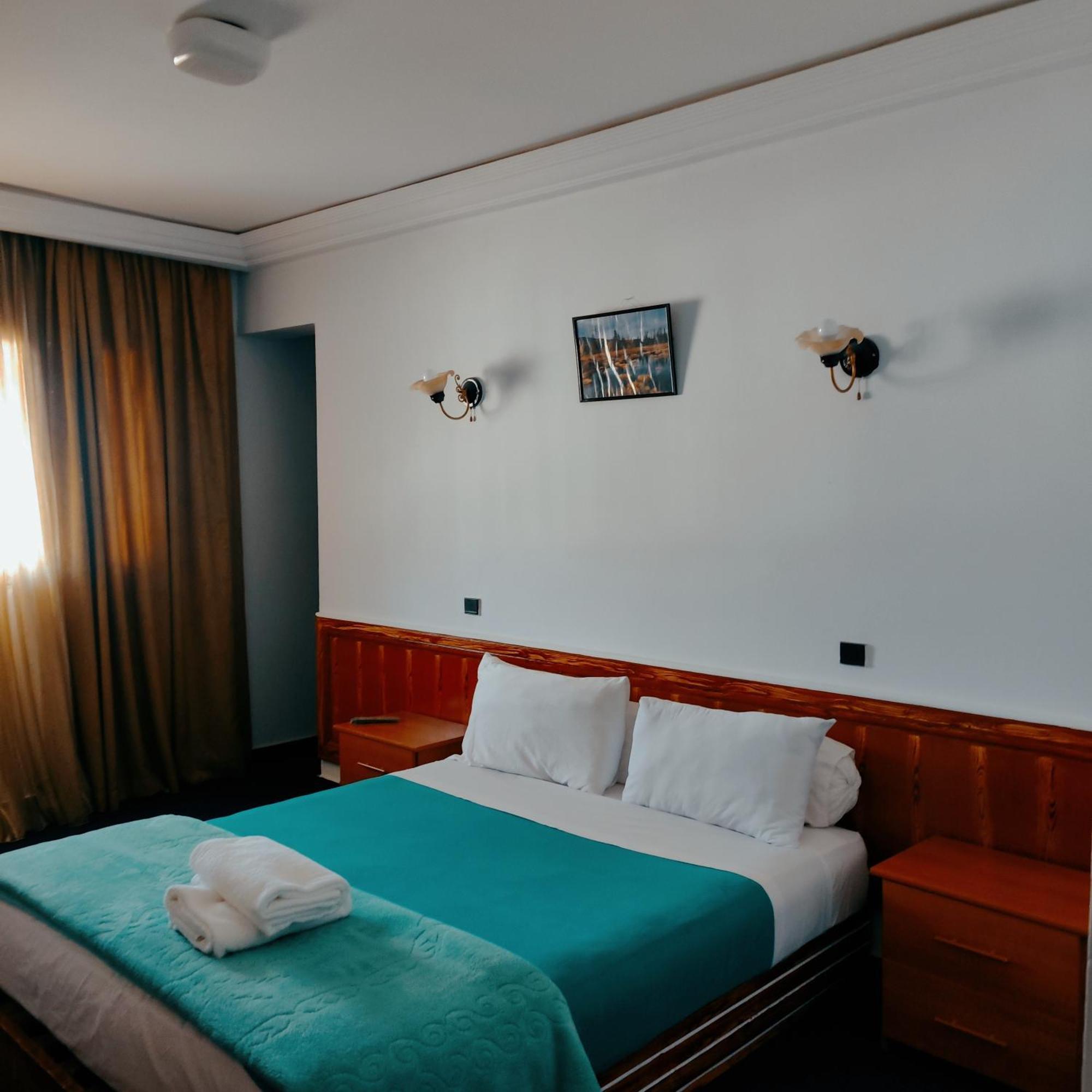 Hotel Amrouss Touristic Darmaroc Azrou Esterno foto