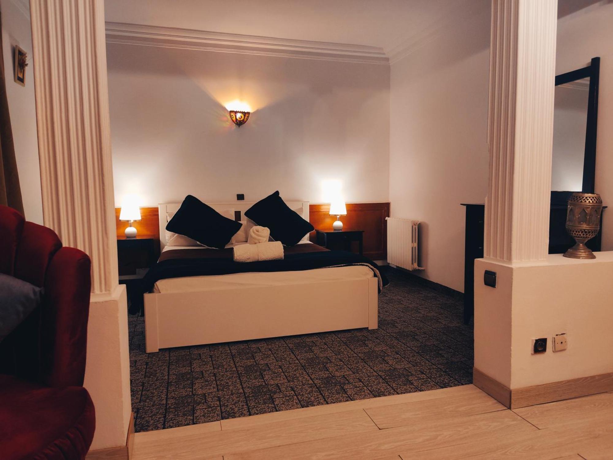 Hotel Amrouss Touristic Darmaroc Azrou Esterno foto