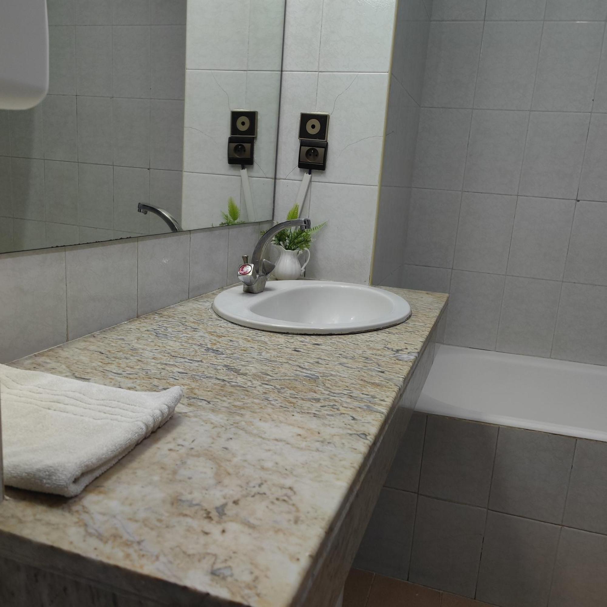 Hotel Amrouss Touristic Darmaroc Azrou Camera foto