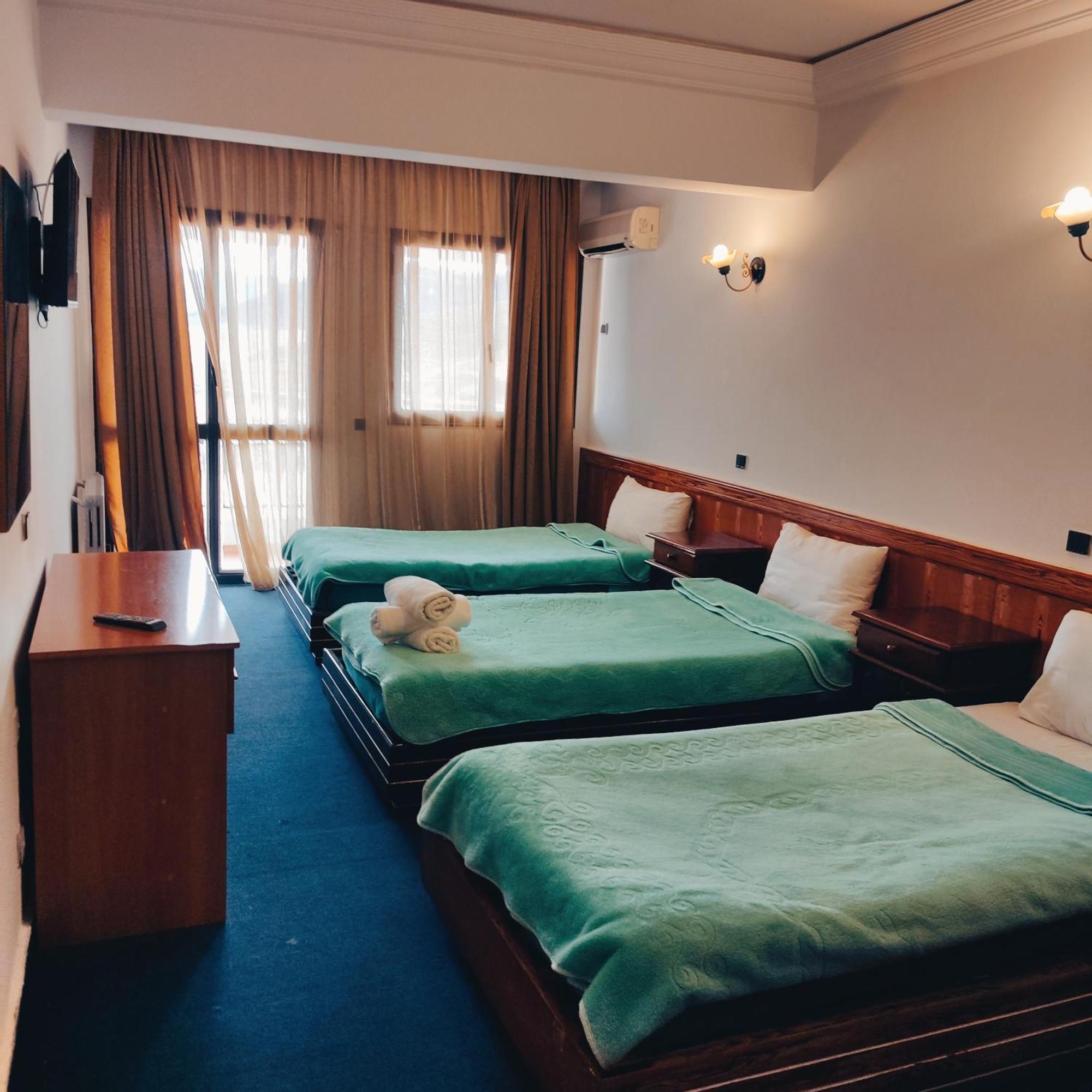 Hotel Amrouss Touristic Darmaroc Azrou Camera foto