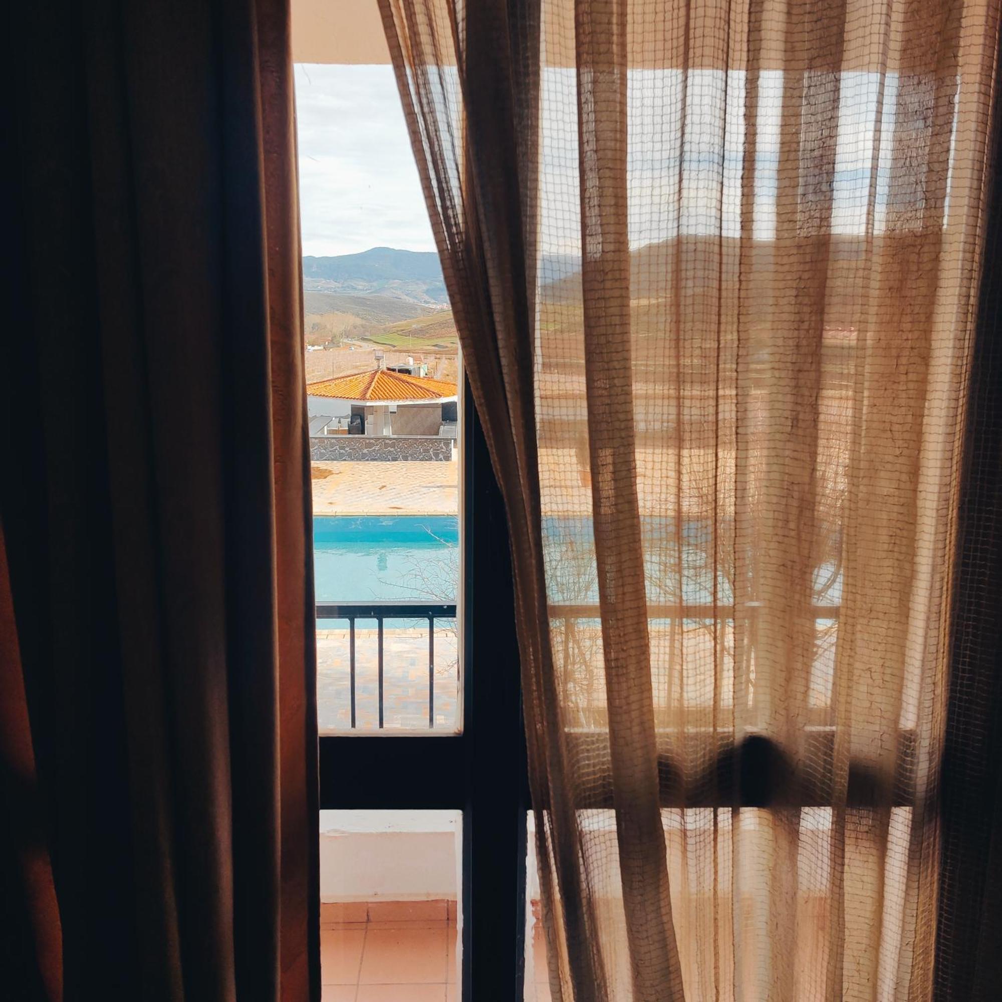 Hotel Amrouss Touristic Darmaroc Azrou Camera foto