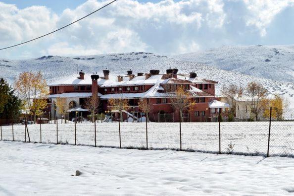 Hotel Amrouss Touristic Darmaroc Azrou Esterno foto